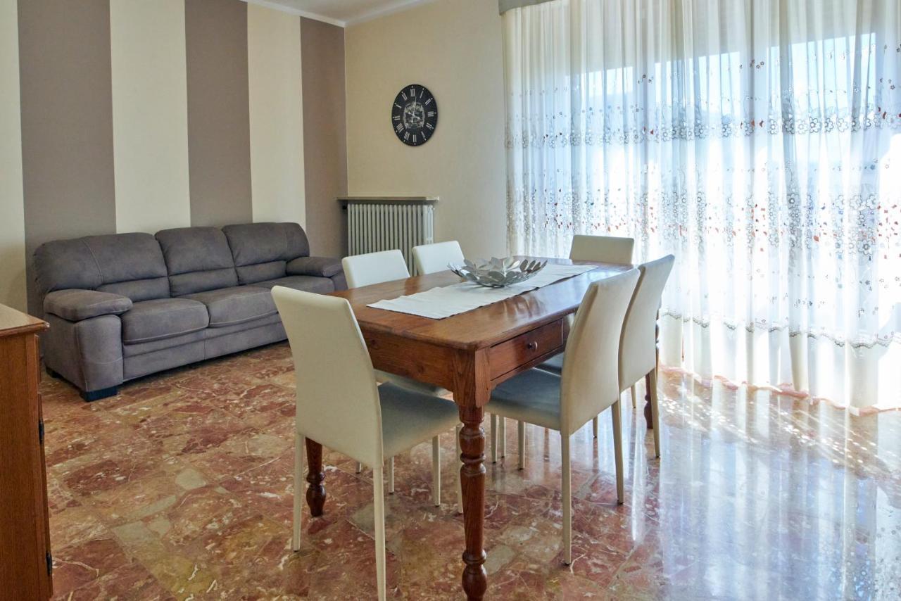 Cinzia'S Holiday Home Desenzano del Garda Exterior photo