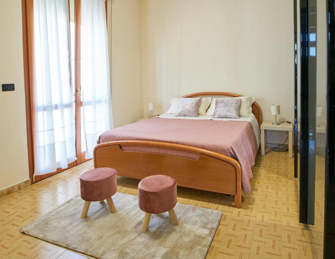 Cinzia'S Holiday Home Desenzano del Garda Exterior photo
